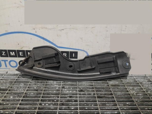 bontott VW TOUAREG Jobb Fényszóró Tartó