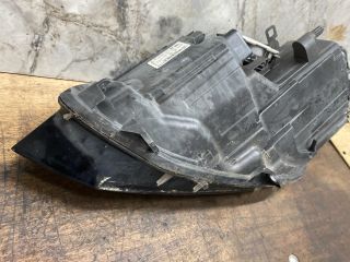 bontott VW TOUAREG Jobb Fényszóró