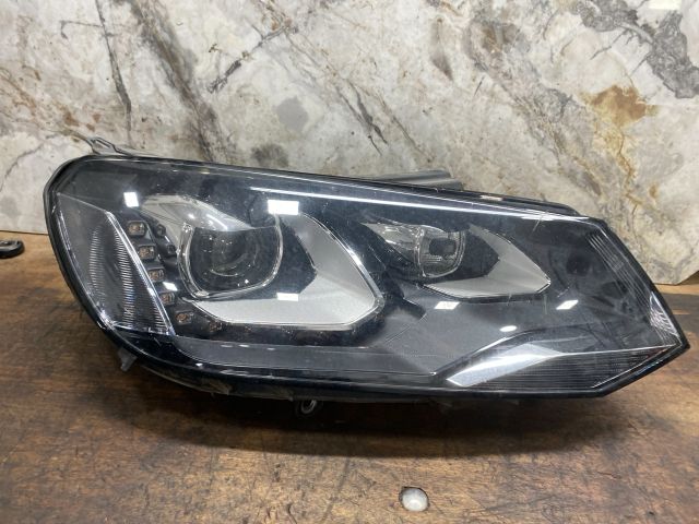 bontott VW TOUAREG Jobb Fényszóró