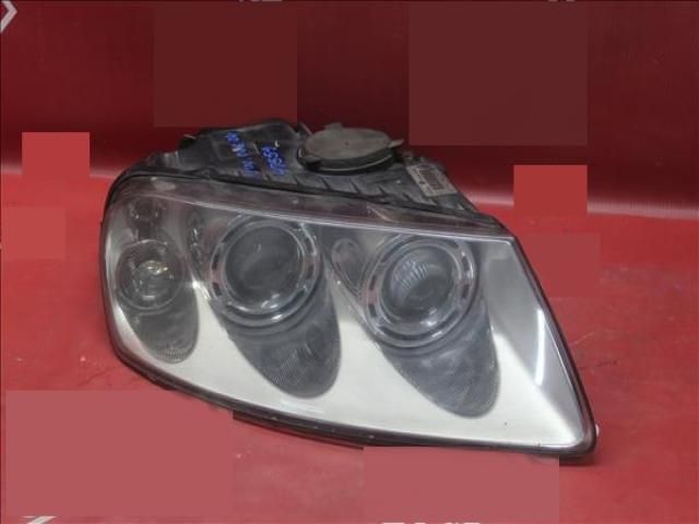 bontott VW TOUAREG Jobb Fényszóró