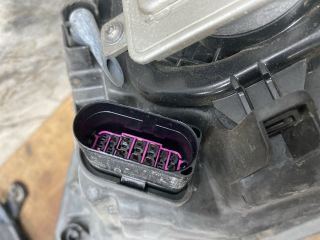 bontott VW TOUAREG Jobb Fényszóró