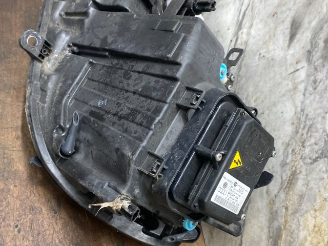 bontott VW TOUAREG Jobb Fényszóró