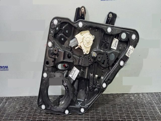 bontott VW TOUAREG Jobb hátsó Ablakemelő Szerkezet (Elektromos)