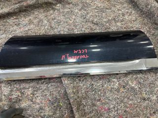 bontott VW TOUAREG Jobb hátsó Ajtó Díszléc