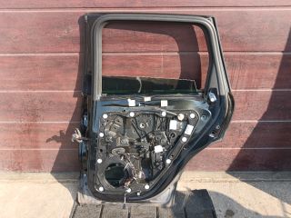 bontott VW TOUAREG Jobb hátsó Ajtó (Részeivel)