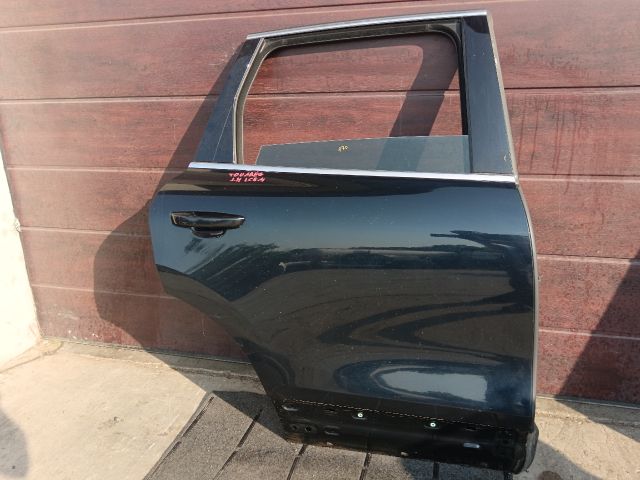 bontott VW TOUAREG Jobb hátsó Ajtó (Részeivel)