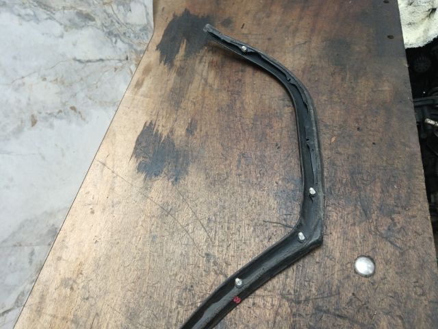 bontott VW TOUAREG Jobb hátsó Ajtó Szigetelés