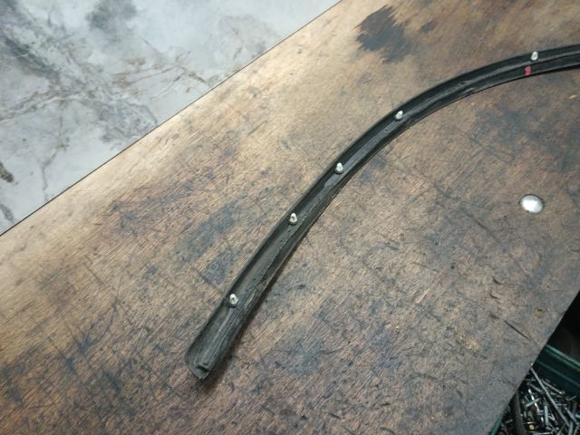 bontott VW TOUAREG Jobb hátsó Ajtó Szigetelés