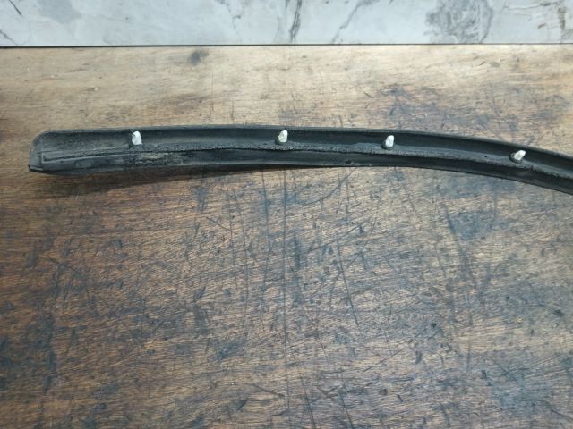 bontott VW TOUAREG Jobb hátsó Ajtó Szigetelés