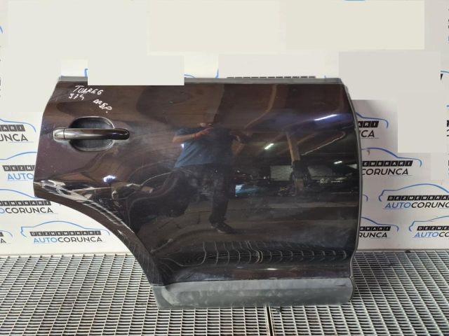 bontott VW TOUAREG Jobb hátsó Ajtó (Üres lemez)