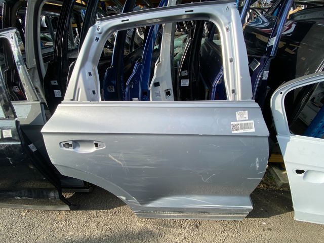 bontott VW TOUAREG Jobb hátsó Ajtó (Üres lemez)