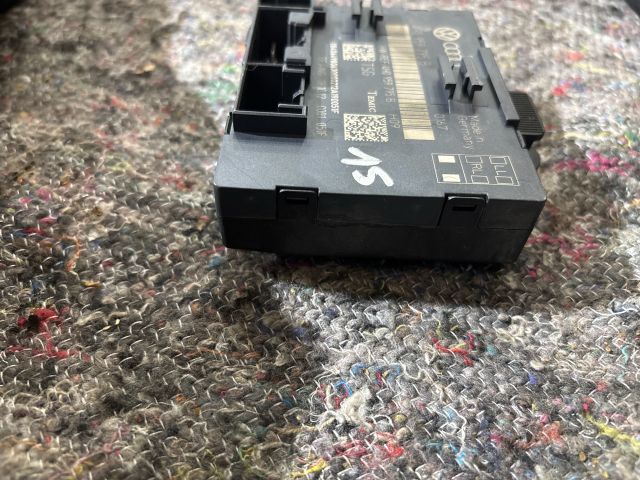 bontott VW TOUAREG Jobb hátsó Ajtó Vezérlőegység