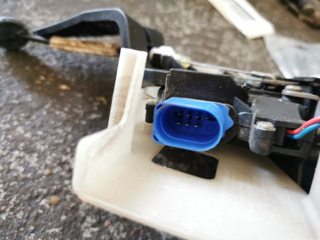 bontott VW TOUAREG Jobb hátsó Ajtózár