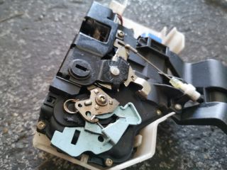 bontott VW TOUAREG Jobb hátsó Ajtózár