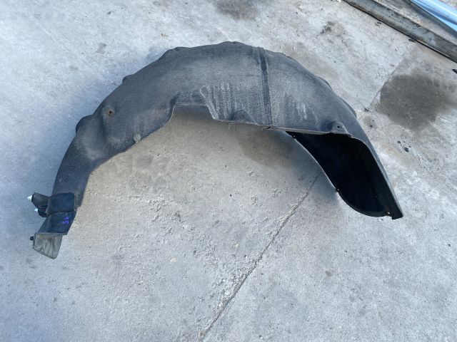 bontott VW TOUAREG Jobb hátsó Első Dobbetét (Kerékjárati, Műanyag)