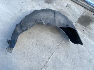 bontott VW TOUAREG Jobb hátsó Első Dobbetét (Kerékjárati, Műanyag)