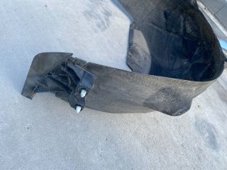 bontott VW TOUAREG Jobb hátsó Első Dobbetét (Kerékjárati, Műanyag)