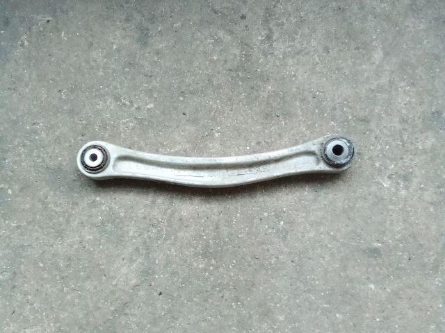 bontott VW TOUAREG Jobb hátsó Felső Lengőkar