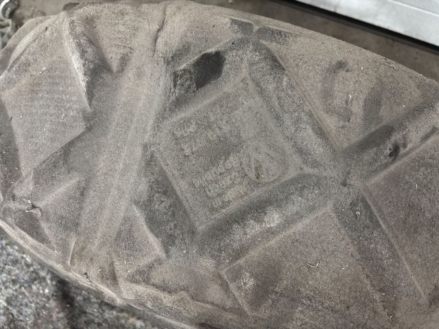 bontott VW TOUAREG Jobb hátsó Hátsó Dobbetét (Kerékjárati, Műanyag)