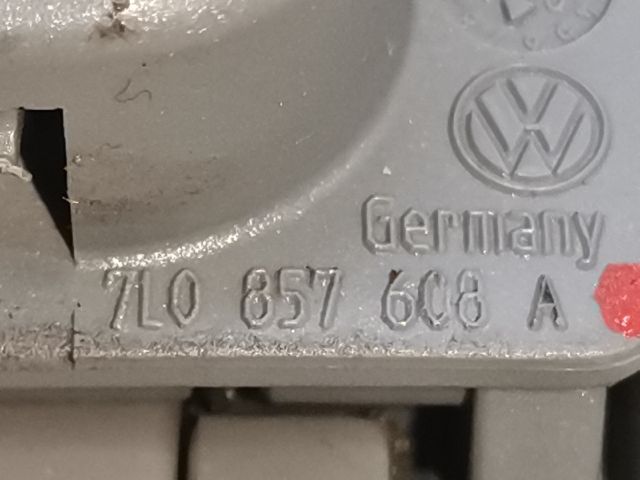 bontott VW TOUAREG Jobb hátsó Kapaszkodó (Felső)