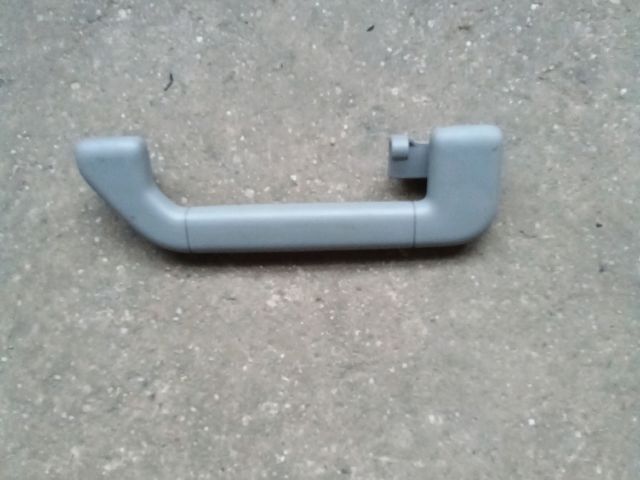 bontott VW TOUAREG Jobb hátsó Kapaszkodó (Felső)