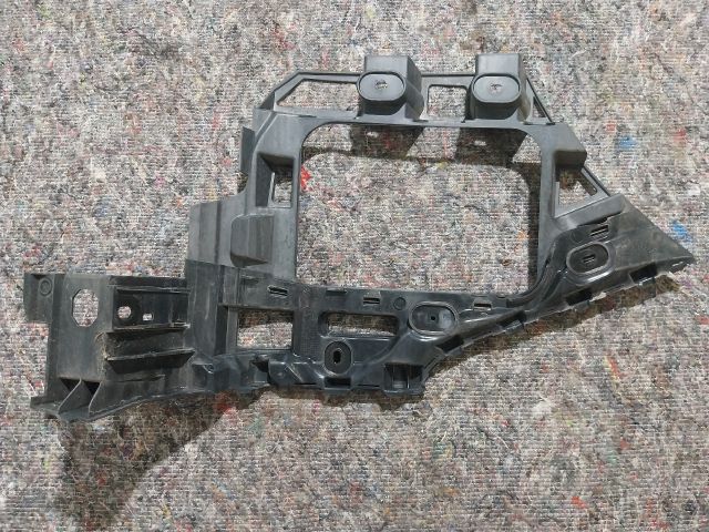 bontott VW TOUAREG Jobb hátsó Oldal Lökhárító Tartó (Műanyag)