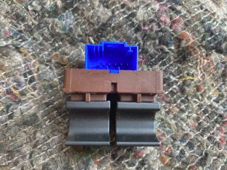 bontott VW TOUAREG Jobb hátsó Ülésállító Kapcsoló