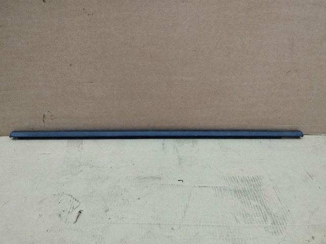 bontott VW TOUAREG Jobb hátsó Vízlehúzó Gumicsík