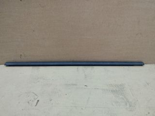 bontott VW TOUAREG Jobb hátsó Vízlehúzó Gumicsík