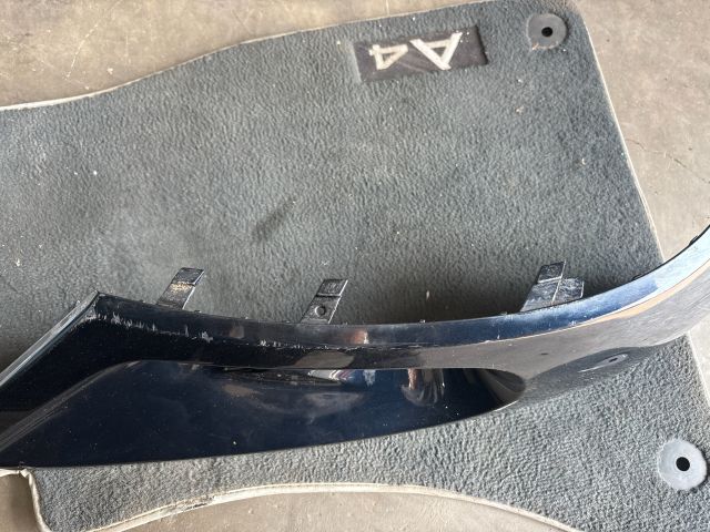 bontott VW TOUAREG Jobb Ködlámpa Rács