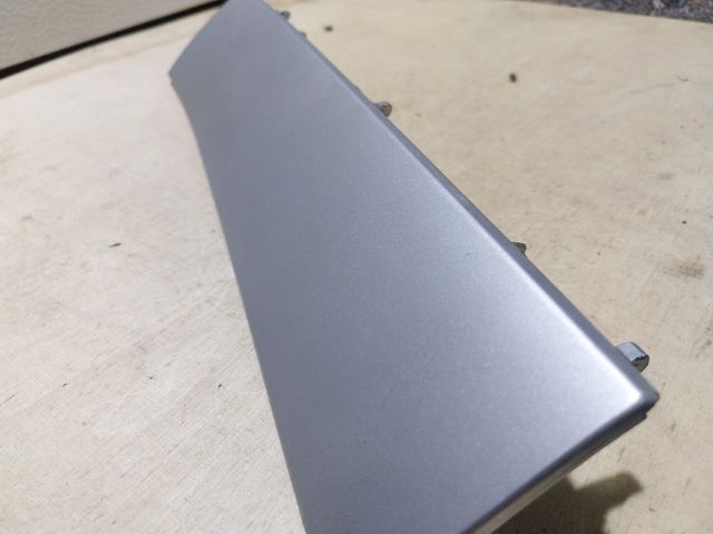 bontott VW TOUAREG Jobb Műszerfal Díszléc