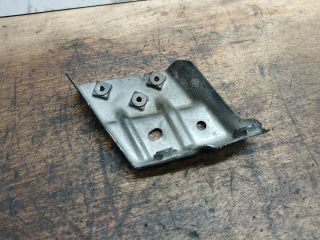 bontott VW TOUAREG Jobb Sárvédő Oldaltartó