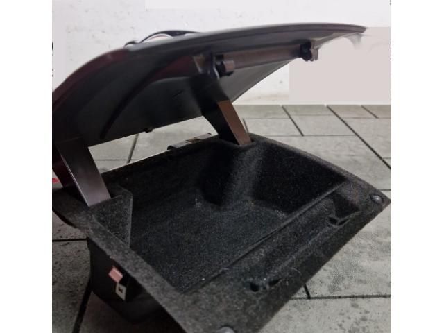 bontott VW TOUAREG Kesztyűtartó Ajtó