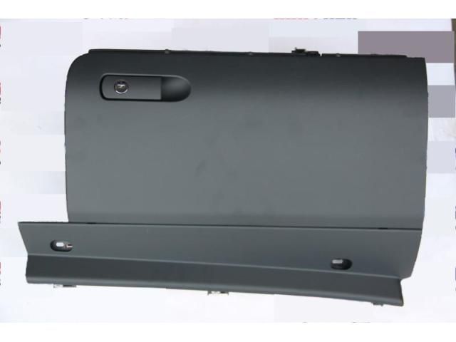 bontott VW TOUAREG Kesztyűtartó