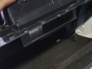 bontott VW TOUAREG Kesztyűtartó