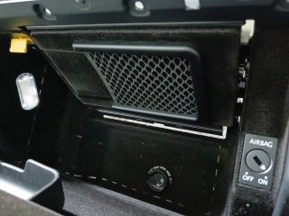 bontott VW TOUAREG Kesztyűtartó