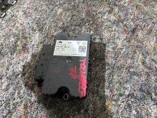 bontott VW TOUAREG Kézifék Elektronika