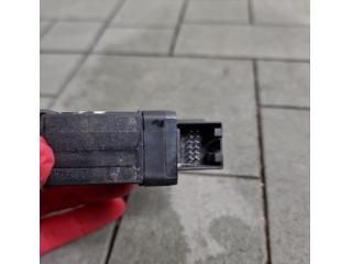 bontott VW TOUAREG Kézifék Kapcsoló