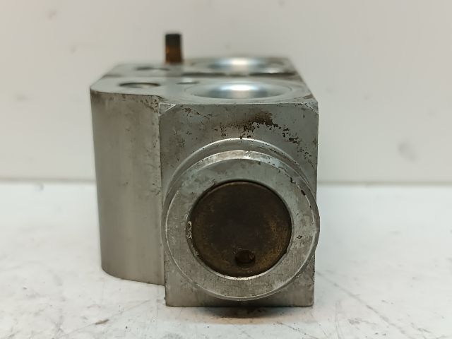 bontott VW TOUAREG Klíma Tágulási Szelep