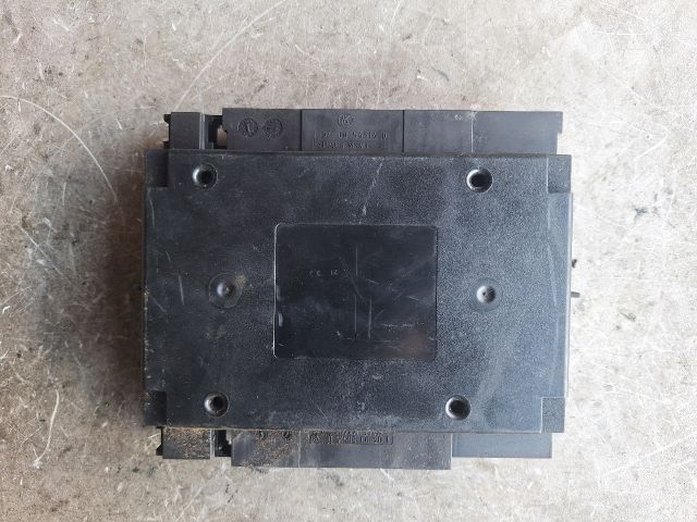 bontott VW TOUAREG Komfort Elektronika