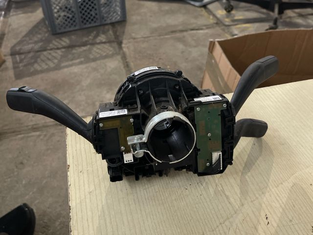 bontott VW TOUAREG Komplett Kormánykapcsoló (Bajuszkapcsoló)