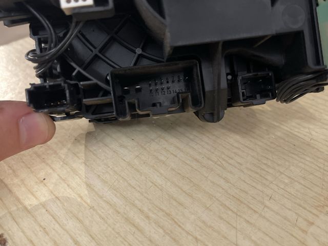 bontott VW TOUAREG Komplett Kormánykapcsoló (Bajuszkapcsoló)