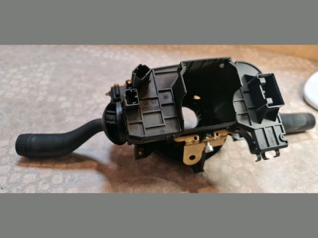 bontott VW TOUAREG Komplett Kormánykapcsoló (Bajuszkapcsoló)