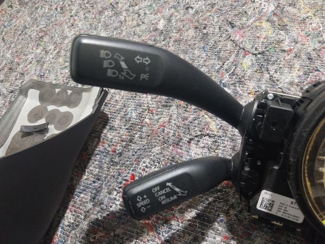 bontott VW TOUAREG Komplett Kormánykapcsoló (Bajuszkapcsoló)