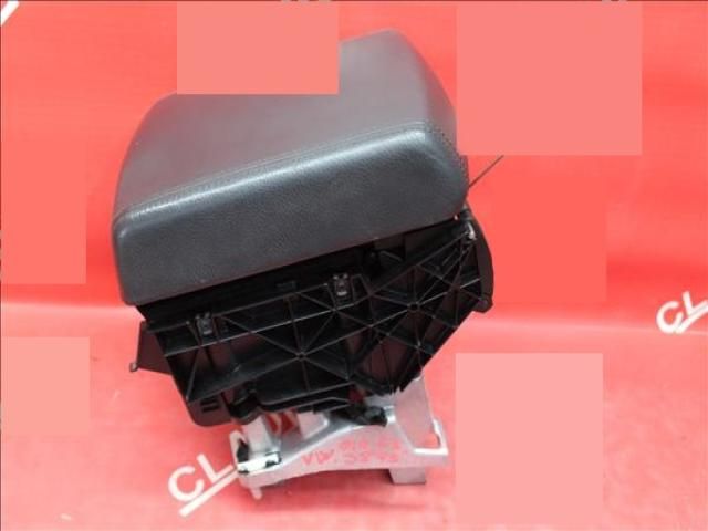 bontott VW TOUAREG Könyöklő