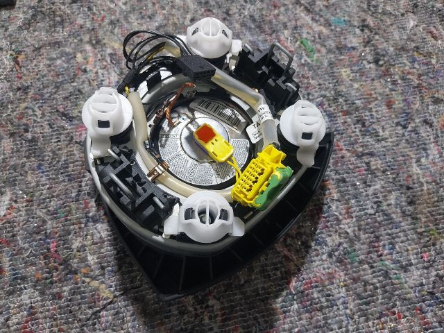 bontott VW TOUAREG Kormánylégzsák