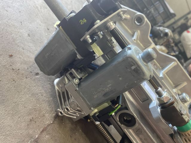 bontott VW TOUAREG Kormányösszekötő Rúd