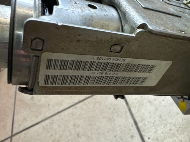 bontott VW TOUAREG Kormányoszlop