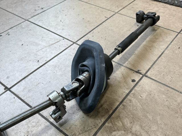 bontott VW TOUAREG Kormányoszlop