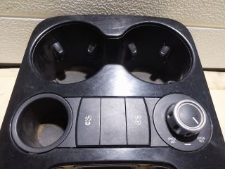 bontott VW TOUAREG Középkonzol Keret